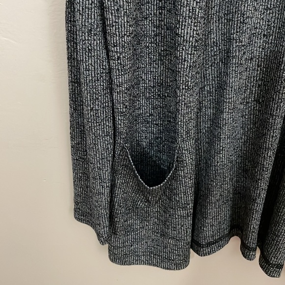 NWOT Cape Juby Cardigan. Medium - Picture 2 of 6